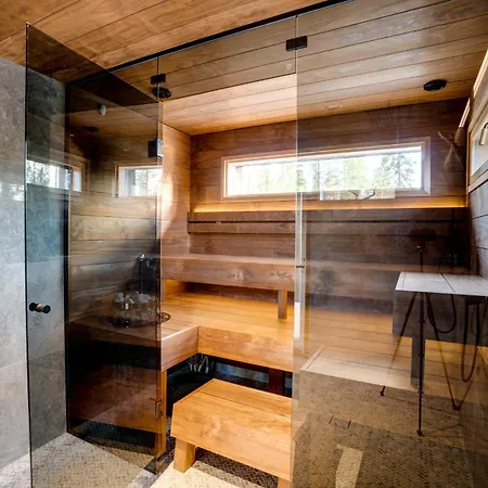 Lapland Luxury Hideaways Lodge *